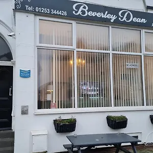Beverley Dean - Children Over 5 Years Welcome - Continental Breakfast Bed & Breakfast Blackpool